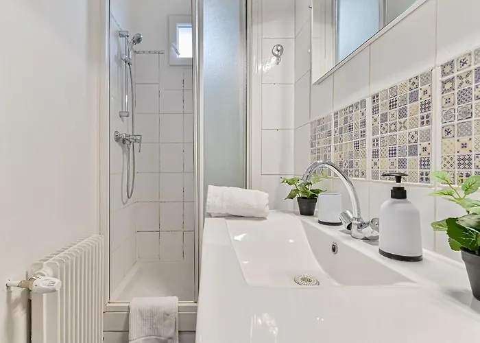Cosy Proche Paris - 2 Min Rer Appartement *